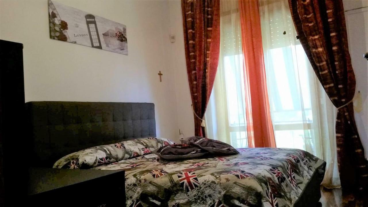 Home Denise E Luca Латина Экстерьер фото