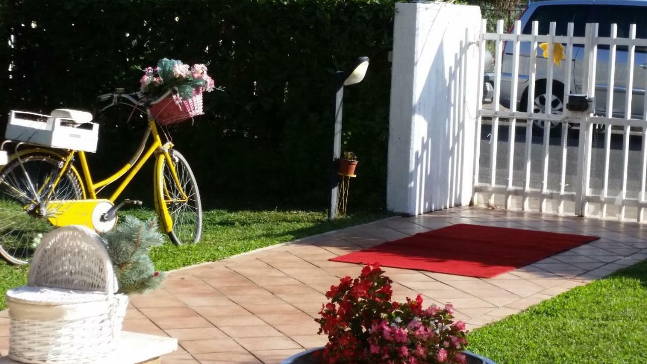 Home Denise E Luca Латина Экстерьер фото