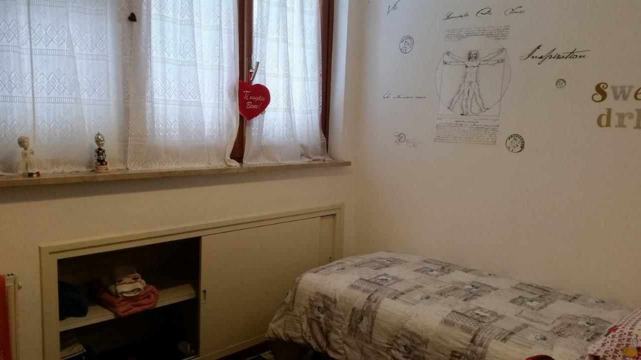 Home Denise E Luca Латина Экстерьер фото